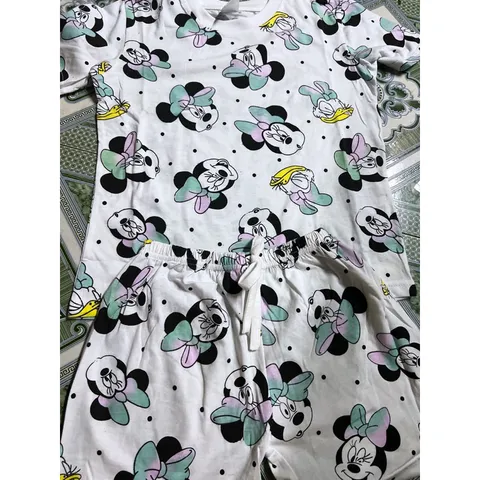 Set mickey màu trắng CHẤT COTTON 100% LÀ CỰC PHẨM  Be Trên 25kg mặc Giá 160k/ cả bộ, hàng có sẵn giao ngay
