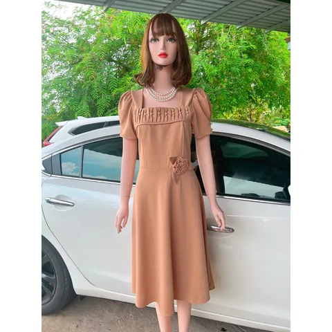 Đầm dự tiệc, công sở váy xoè đính ngọc  eo đính hoa nổi  Đủ size Giá 299k Hàng có sẵn giao ngay Màu nude Chất liệu umi