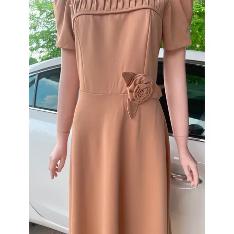Đầm dự tiệc, công sở váy xoè đính ngọc  eo đính hoa nổi  Đủ size Giá 299k Hàng có sẵn giao ngay Màu nude Chất liệu umi