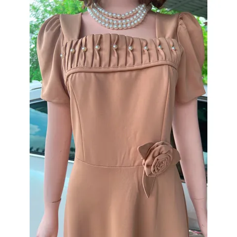 Đầm dự tiệc, công sở váy xoè đính ngọc  eo đính hoa nổi  Đủ size Giá 299k Hàng có sẵn giao ngay Màu nude Chất liệu umi