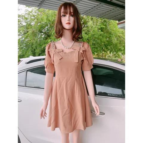 Đầm đính đá cổ cách điệu Hàng có sẵn giao ngay M Chất liệu co giãn nhẹ Màu nâu tây Giá 290k Hàng Quảng Châu