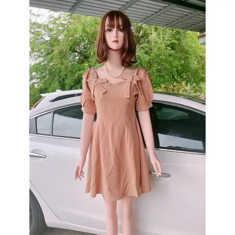 Đầm đính đá cổ cách điệu Hàng có sẵn giao ngay M Chất liệu co giãn nhẹ Màu nâu tây Giá 290k Hàng Quảng Châu