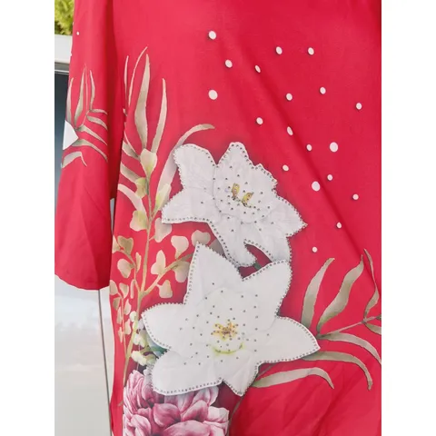 🌼Áo Nữ Trung Niên Tay Lỡ  Chất Liệu Lụa Tằm Ý Cao Cấp -Áo tay lỡ. Vải in 3D sang trọng có đính đá theo viền hoa.