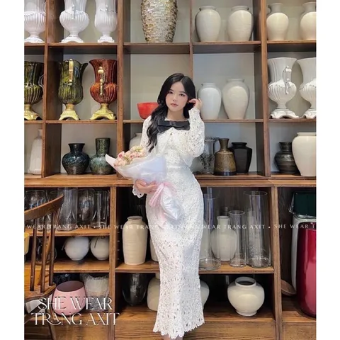 Set đầm body ren 2 dây kèm áo khoác ren lửng dài tay Màu trắng Hàng có sẵn giao ngay L Chất liệu ren cao cấp Hàng chính
