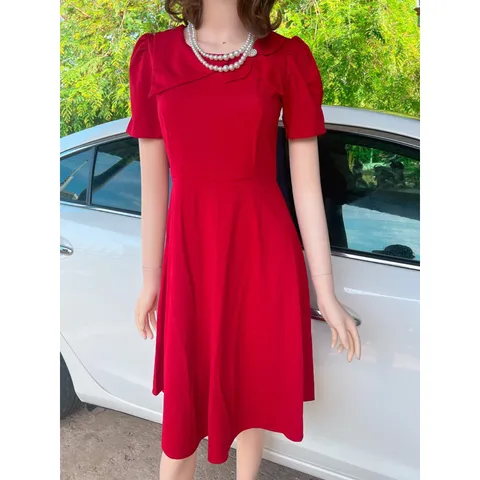 Đầm dự tiệc, công sở váy xoè  cổ cach điệu hoa siêu đẹp Giá 290k Màu đỏ Hàng co giãn dễ chịu Hàng có sẵn giao ngay