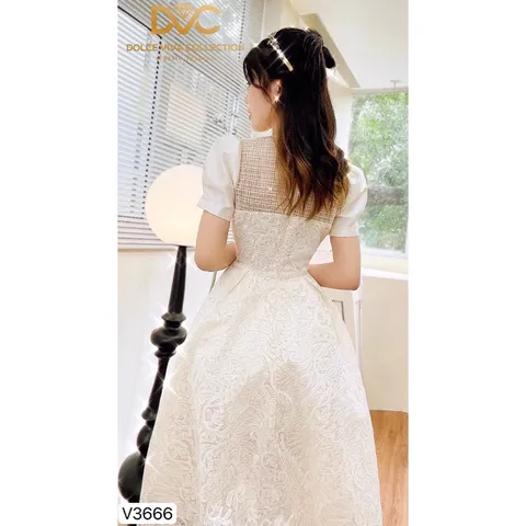 VÁY REN TRẮNG PHỐI CỔ LƯỚI HỌA TIẾT NỔI TIỂU THƯ Giá 399k Đủ size tới XL Hàng có sẵn giao ngay Chất liệu ren cao cấp