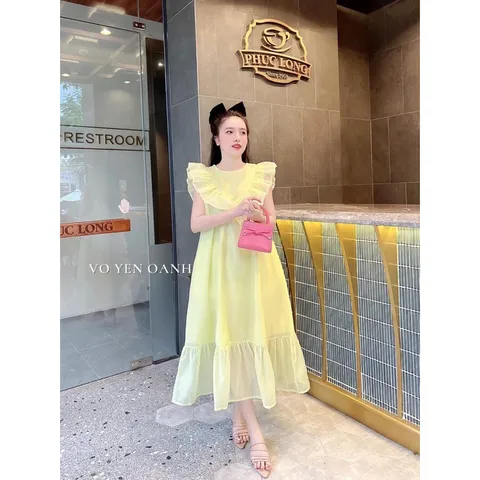 Đầm  họa tiết hoa trẻ trung - Đầm  dáng dài tạo điểm nhấn cho nàng, dây kéo phía sau Giá 290k Hàng có sẵn giao ngay