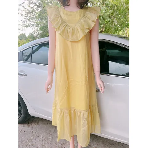 Đầm  họa tiết hoa trẻ trung - Đầm  dáng dài tạo điểm nhấn cho nàng, dây kéo phía sau Giá 290k Hàng có sẵn giao ngay