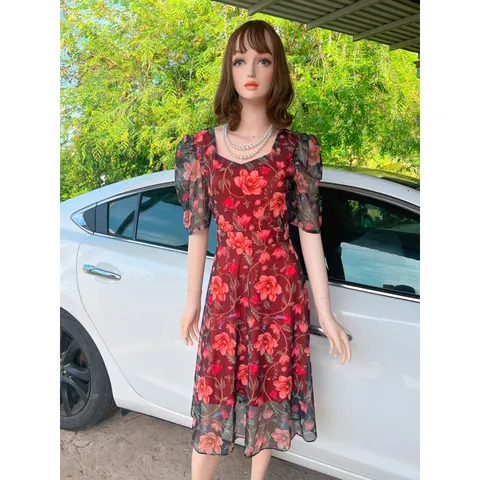 Đầm hoa kim tuyến siêu đẹp Giá 299k Hàng có sẵn giao ngay Chất liệu co giãn nhiều, hàng 2 lớp dày dặn