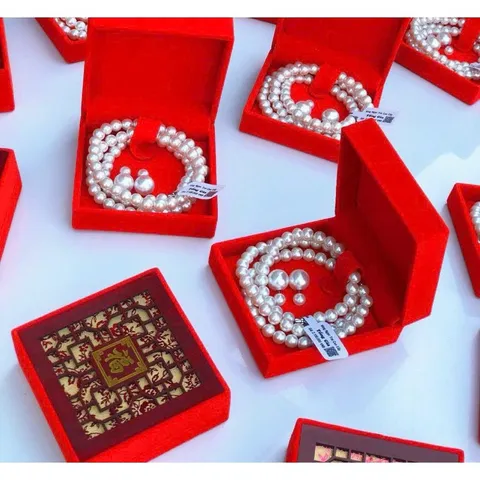 bộ nữ trang gồm 3 chi tiết