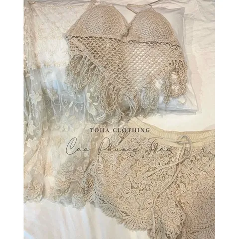 Chuyên mục tắm biển cũng phải đẹppp 😍😍hh Giá 360k/ set nhé ce😢😢😢
