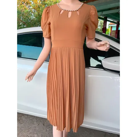 Đầm Xòe Dáng Dài Thiết Kế Cổ Đính Cườm Phong Cách Sang Trọng  Maù nâu tây  Giá 290k Hàng có sẵn giao ngay