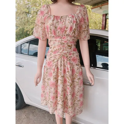 Đầm hoa hồng  2 lớp Mùa hè là mùa diện váy hoa nha các chị ơi, 1 iteam không bao giờ lo lỗi mốt Màu sắc trang nhã
