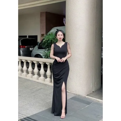 Đầm thiết kế dự tiệc dạ hội cổ tim 2 dây kết phale sang trọng Giá 390k Hàng có sẵn giao ngay Màu đen kèm hình chụp thật
