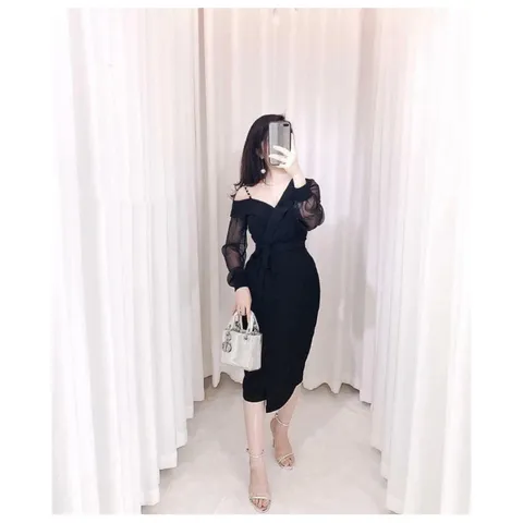 Đầm đen dự tiệc tay dài rớt vai đính ngọc cực kì sang trọng , trẻ trung , quý phái khách cần tư vấn inbox cho shop