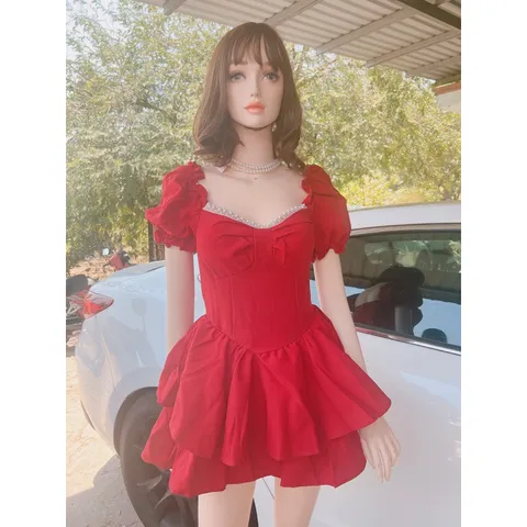 ĐẦM ĐỎ NƠ NGỰC VIỀN CƯỜM XOÈ TẦNG  Màu đỏ xinh xắn lắm lun.🥰 Về ngay em đầm đỏ, tự tin tung tăng lun nhé. Chất xịn xò
