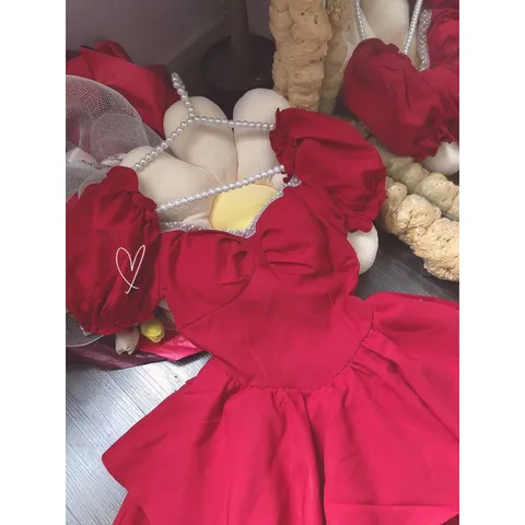 ĐẦM ĐỎ NƠ NGỰC VIỀN CƯỜM XOÈ TẦNG  Màu đỏ xinh xắn lắm lun.🥰 Về ngay em đầm đỏ, tự tin tung tăng lun nhé. Chất xịn xò