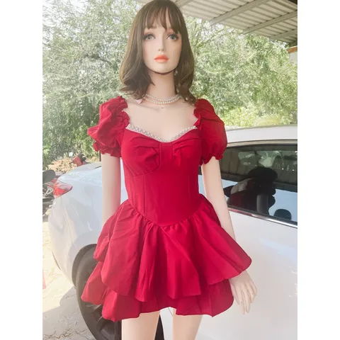 ĐẦM ĐỎ NƠ NGỰC VIỀN CƯỜM XOÈ TẦNG  Màu đỏ xinh xắn lắm lun.🥰 Về ngay em đầm đỏ, tự tin tung tăng lun nhé. Chất xịn xò
