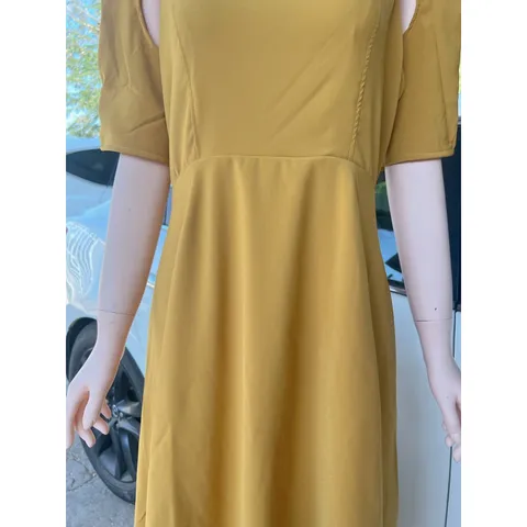 Đầm đuôi cá cách điệu màu vàng Giá 330k Hàng cao cấp sang trọng Hàng có sẵn giao ngay XL Dưới 70k