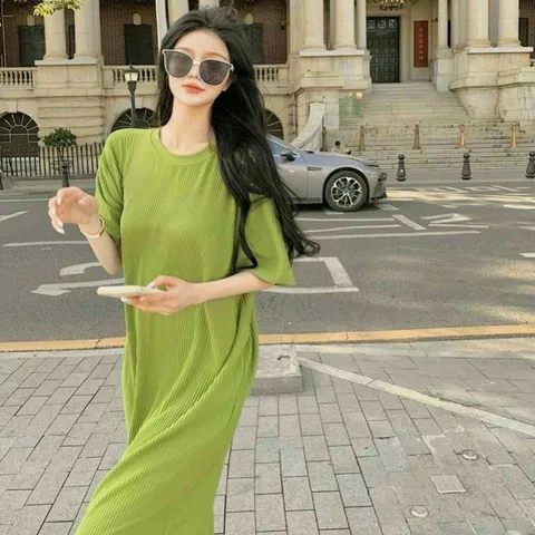 SIÊU PHẨM,SIÊU ĐẸP SIÊU HOT 🌸toàn gam màu hot ạ ❌❌siêu phẩm cho hè này ạ Đầm suông dập ly qc cao cấp