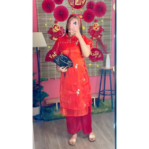 SET ÁO DÀI VOAN TƠ 4 TÀ SIÊU XINH Áo dài thêu hoa nhí tiểu thư cách tân nữ sẵn áo dài 4 tà lụa tơ kim sa đỏ trẻ trung