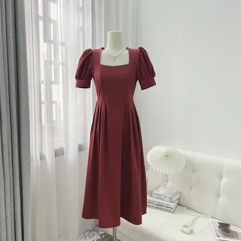 Đầm dự tiệc cổ kiểu form dáng xoè xếp ly 2 bên chất lụa phù hợp đi chơi dạo phố cafe sang chảnh  Giá 290k  ngay M