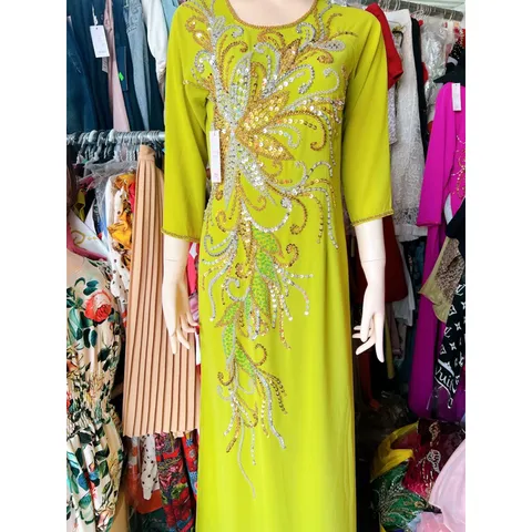 Áo daì chifffon 4 tà đính kết thủ công tỉ mỉ màu xanh cốm siêu trắng da Hàng có sẵn giao ngay Giá 400k/ áo