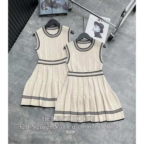 /-li /-li  Set sát nách be viền e về thêm rùi Htrc về mà bay nhanh quá , các ty báo lại đơn e nha Set siêu xinh lun