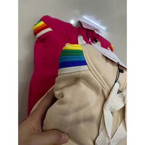 Áo khoác siêu đẹp Ảnh shop tự chụp  •Tên sản phẩm : áo khoác nỉ phối dây  •Chất vải : nỉ dệt dày dặn  •Áo dày