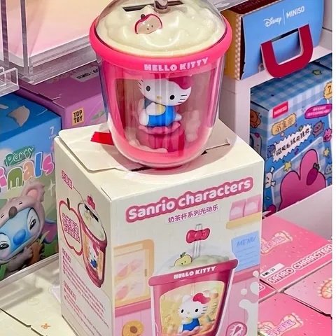 Ly trà lắc Bộ Sanrio quả lắc cảm ứng nhiệt - Hàng Chính Hãng (Đã Khui Hộp)