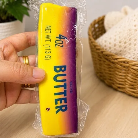 Squishy bóp mềm hình Bơ cầu vồng rực rỡ-Đồ chơi Giải Toả Căng Thẳng