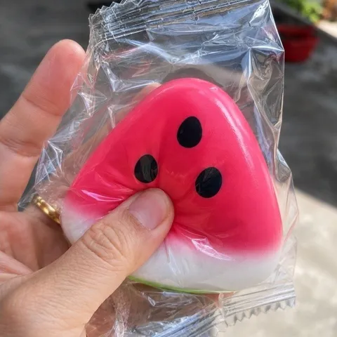 Đồ chơi Squishy hình miếng dưa hấu đàn hồi tăng chậm