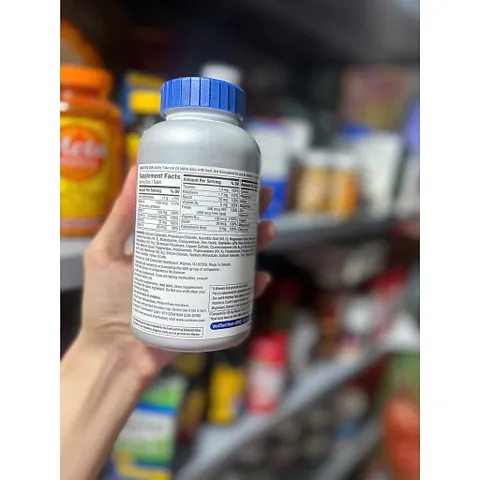 Bổ tổng hợp Centrum Silver Ultra Men's 50+ chai 275 viên từ Mỹ. Vitamin cho đàn ông trên 50 tuổi
