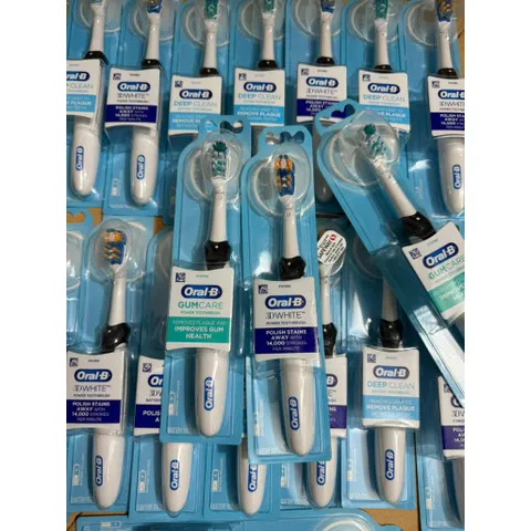 HÀNG MỸ USA_Bàn chải Pin Oral-B 3D White