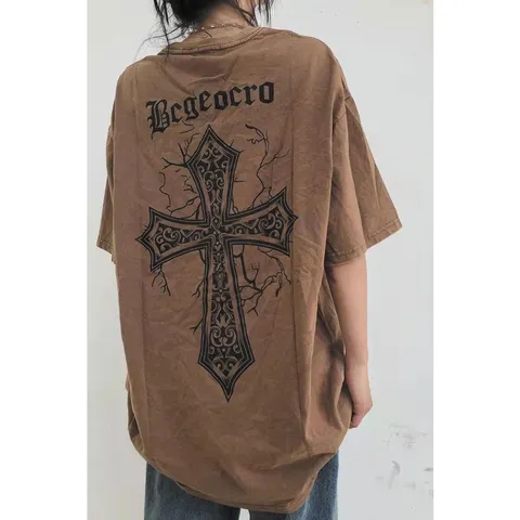 Áo thun form rộng   Cổ Tròn 100% Cotton  màu nâu hình thánh giá hottrend Thời Trang Phong Cách Hàn Quốc Cho nam nữ
