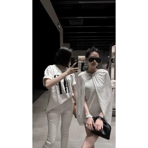 Áo Thun form rộng nam nữ  GAP  Cotton 2 chiều Unisex cao cấp hottrend 2026