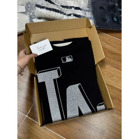 Áo thun form rộng  nam nữ Kim Tuyến chữ LA unisex chất cotton cao cấp đl 260gsm