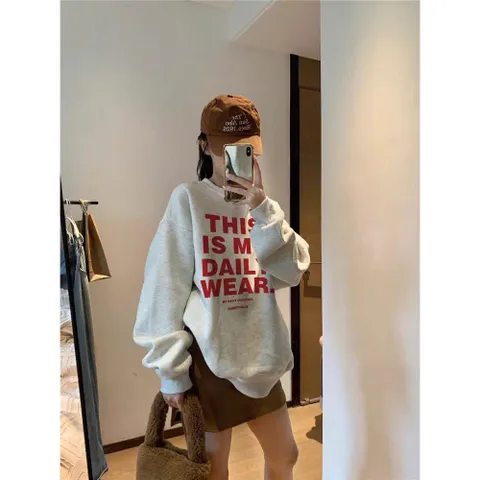 Áo Sweater  Nữ  In Chữ “THIS IS MY DAILY WEAR” – Áo Nỉ Unisex Basic Mặc Hàng Ngày chất nỉ bông mềm mịn giữ ấm