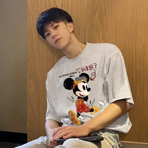 Áo thun form rộng nam nữ  Sketchy Mickey Motion chất cotton cao cấp