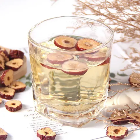 Táo Đỏ Khô Thái Lát Gói 100g VỊ NGỌT DỊU TỰ NHIÊN – Dùng Pha Trà, Nấu Chè, Chưng Yến, Tiềm Gà