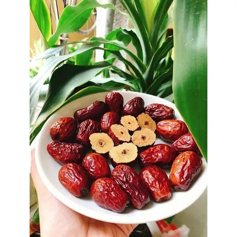 Táo Đỏ Tân Cương 1kg Loại 1 To Ngon Ngọt Dẻo Tự Nhiên