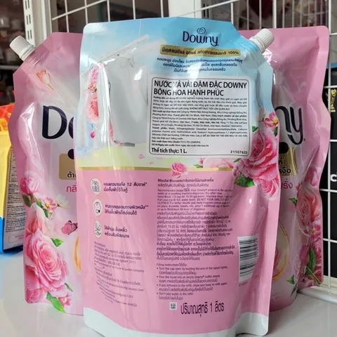 Nước Xả Vải Downy Hương Bông Hoa Hạnh Phúc 1L - Bông Hoa Hạnh Phúc, 1L