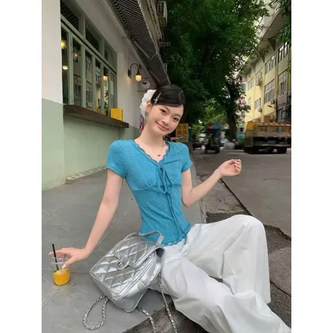 (AP008) Áo phông thun nữ cộc tay cổ V cổ nơ viền bèo tua rua màu xanh basic form vừa hàng QC
