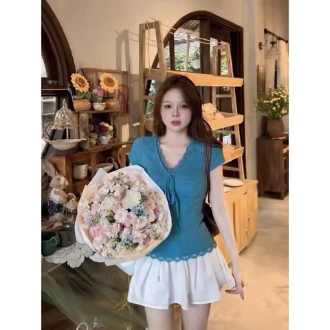 (AP008) Áo phông thun nữ cộc tay cổ V cổ nơ viền bèo tua rua màu xanh basic form vừa hàng QC
