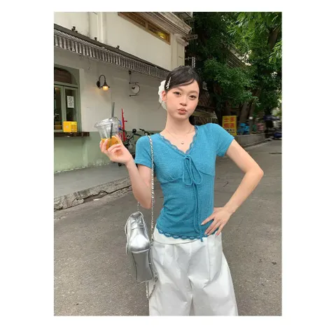 (AP008) Áo phông thun nữ cộc tay cổ V cổ nơ viền bèo tua rua màu xanh basic form vừa hàng QC