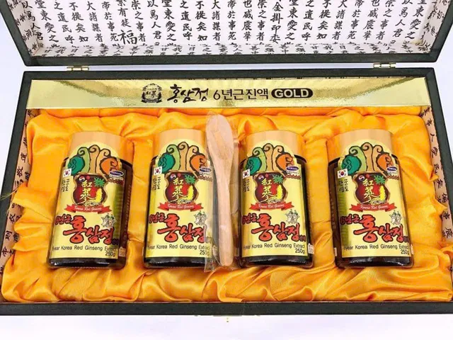 Cao Hồng Sâm Hàn Quốc Kanghwa Hộp Gỗ 250g x 4 Lọ 831724
