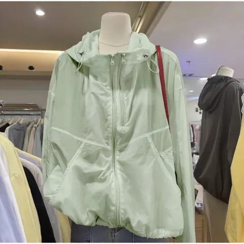 [ New Arrivals ] Áo Khoác Gió Nữ HOTTREND 2026 Chất Liệu Gió Nhăn Siêu Nhẹ Chống Nắng Cản Gió Trượt Nước Hiệu Quả
