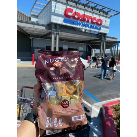 date 4/2025 Kẹo Chocolate) Hershey's Nuggets 1,47Kg , 145 viên của Mỹ( socola)