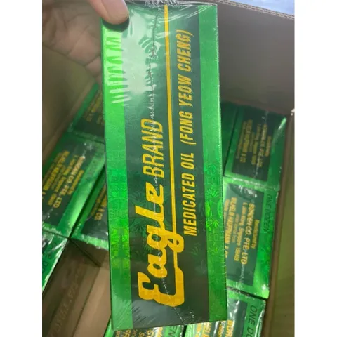 1 chai Dầu gió con ó Eagle Brand 2 nắp thị trường MỸ - Made in Singapore (Đọc kỹ mô tả khi mua hàng)
