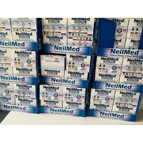 Combo hộp muối và Bình Xịt Rửa Mũi NeilMed Smile (250 gói muối người lớn). NHƯ HÌNH